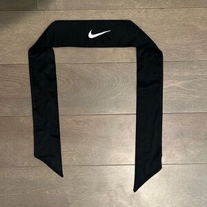 Nike headband